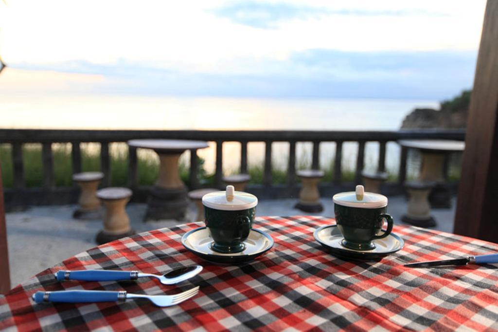 Dodol Lembongan Cliff Sunset Hotel Bagian luar foto